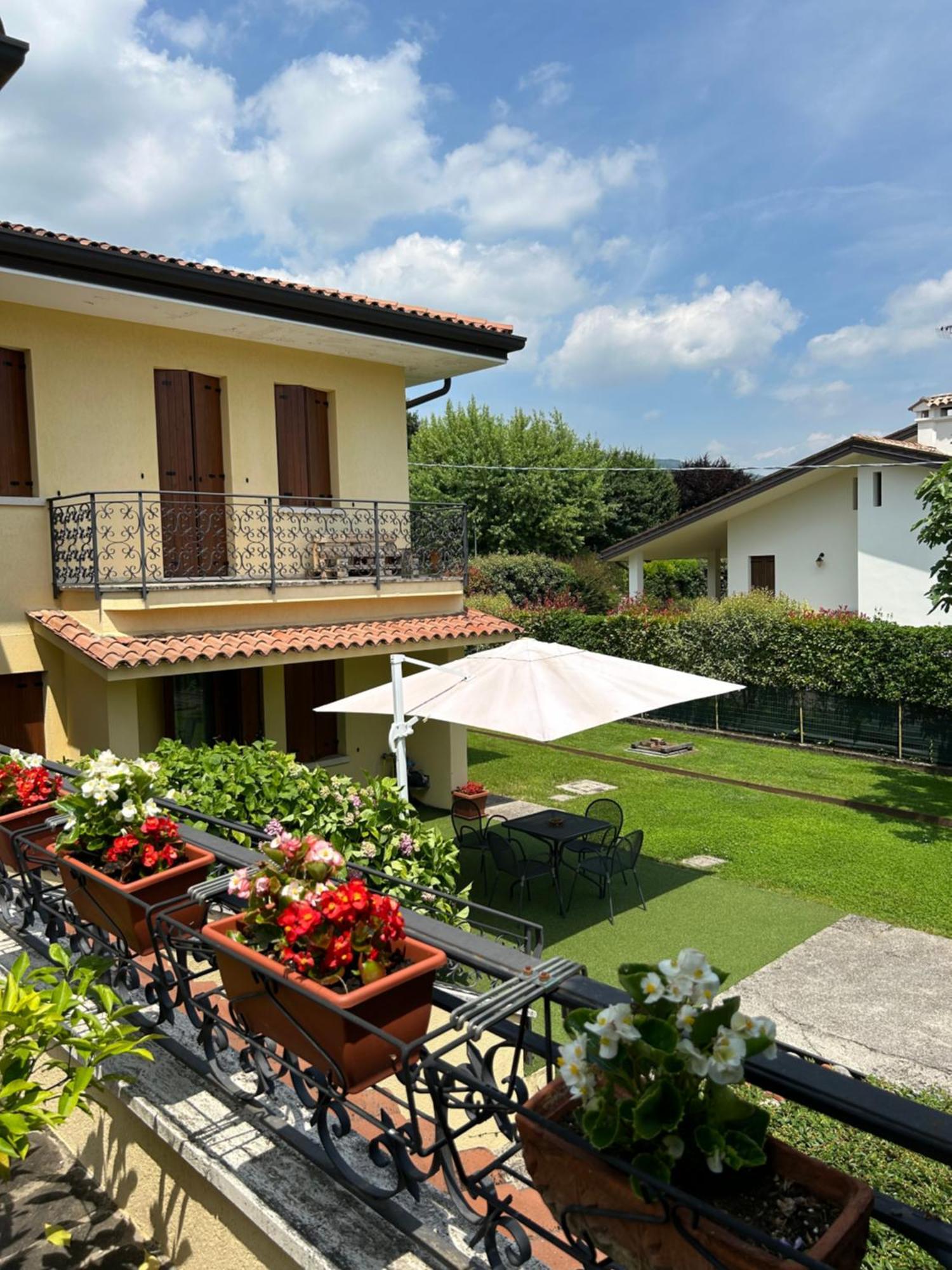 B&B Relief Possagno Bagian luar foto